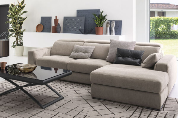 divano Calligaris cast